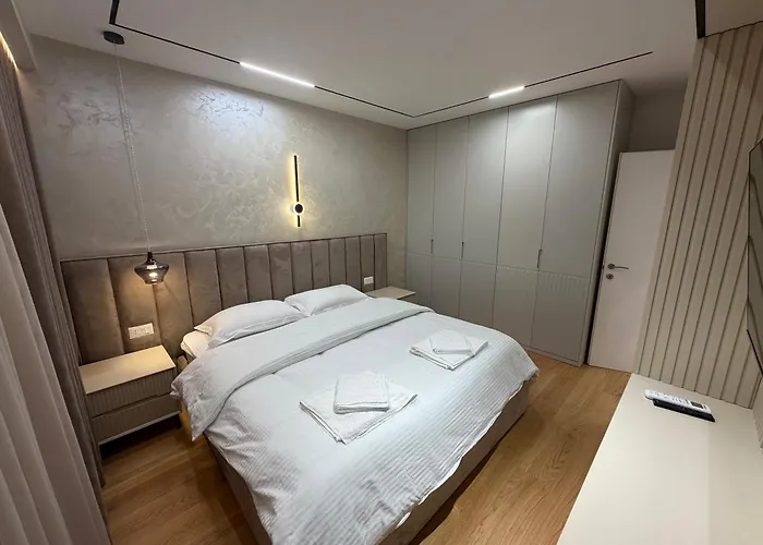 Sunhill Komuna Luxury アパート